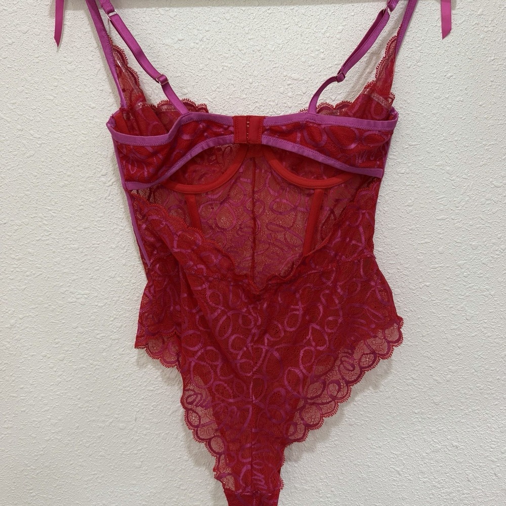 Savage X Fenty Red Pink Lace Bodysuit Ribbon Writing Lace Teddy Size Small - Picture 3 of 8